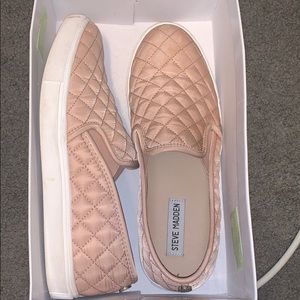 Steve Madden Ecntrcqt size 9